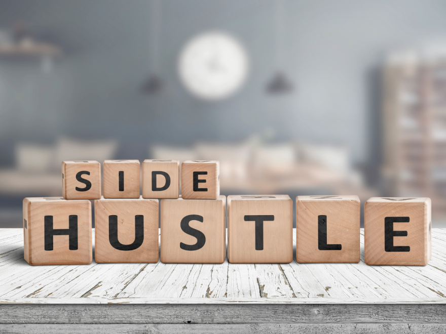 The 7 Best Tech Side Hustles in 2025 That Anyone Can Start